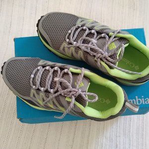 Women's Columbia Wayfinder Hiking Shoes Size 7